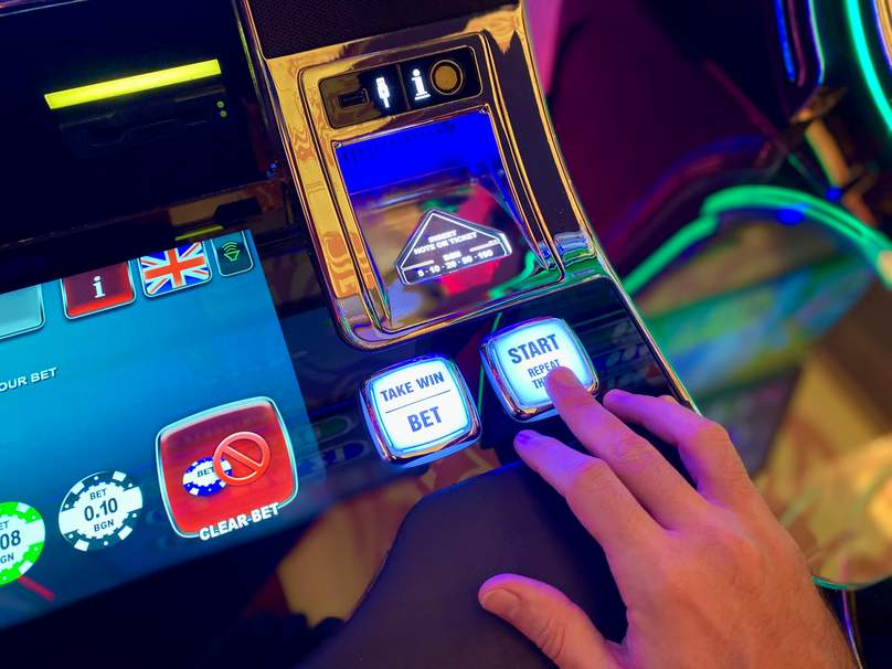 How Online Casinos Make Money